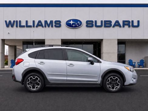 Used 2013 Subaru Crosstrek 2.0i Premium AWD/4WD image 9