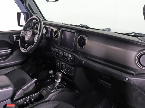 Used 2021 Jeep Gladiator Sport AWD/4WD image 24
