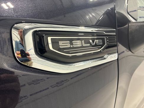 Used 2025 GMC Sierra 1500 SLT AWD/4WD image 13