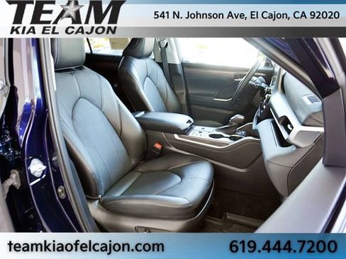 Used 2023 Toyota Highlander Limited AWD/4WD image 12