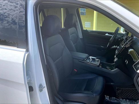 Used 2017 Mercedes-Benz GLE 550e image 10