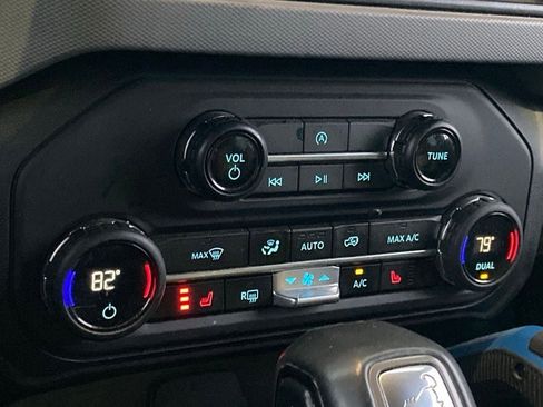 Used 2023 Ford Bronco Black Diamond image 23