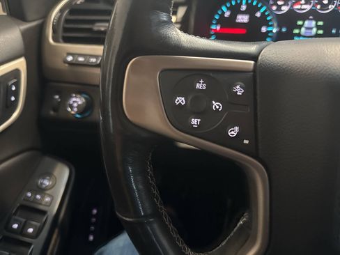 Used 2018 GMC Yukon Denali w/ Open Road Package AWD/4WD image 37