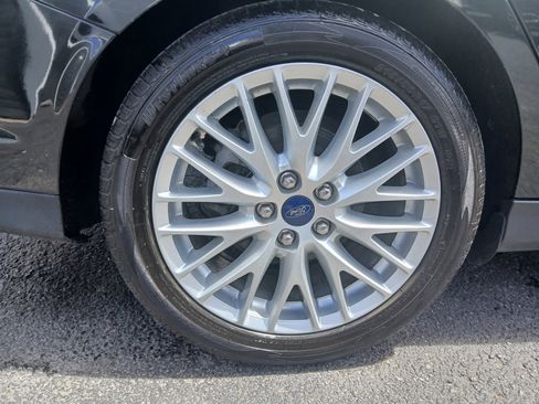 Used 2014 Ford Focus Titanium image 25