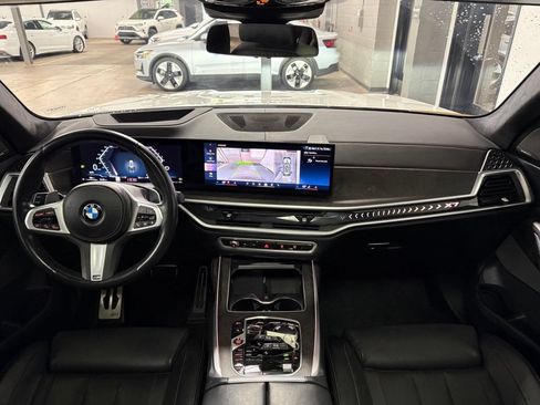 Used 2024 BMW X7 xDrive40i w/ M Sport Package AWD/4WD image 20