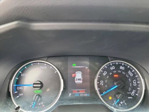 Used 2022 Toyota RAV4 SE image 17