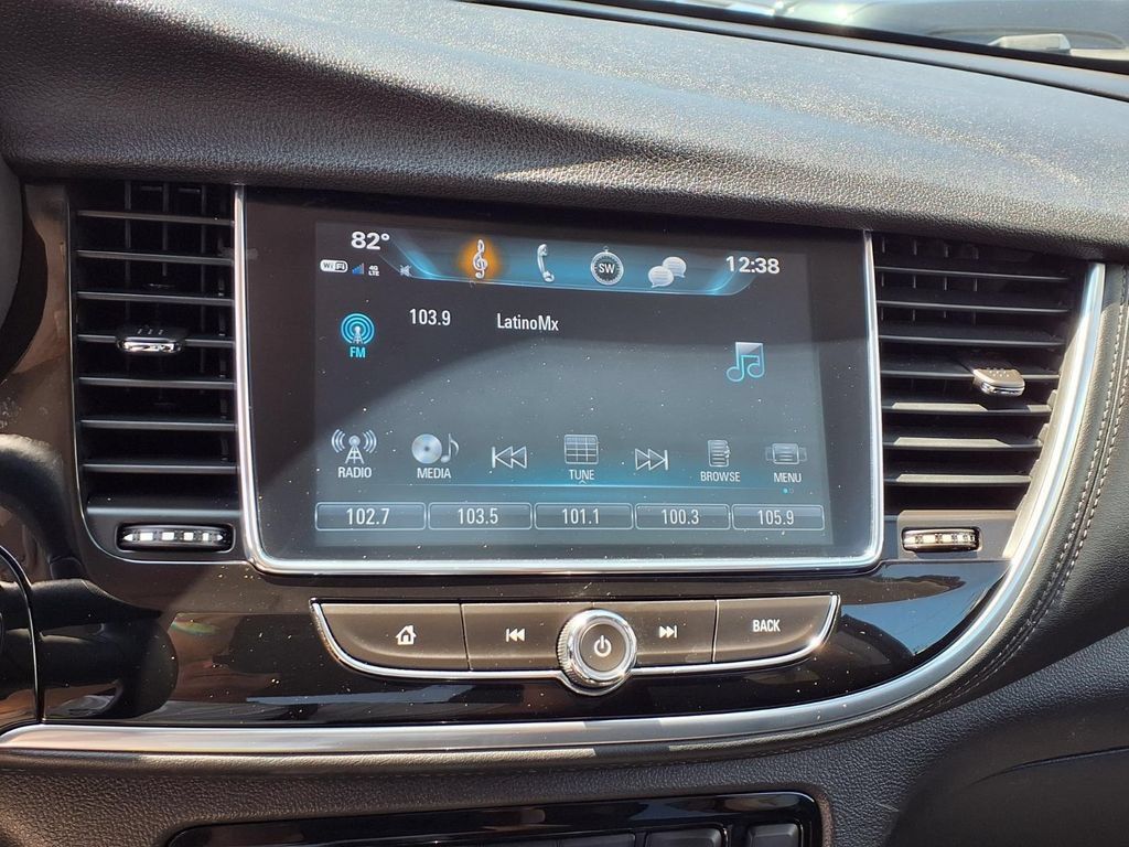 Certified 2021 Buick Encore Preferred FWD image 5