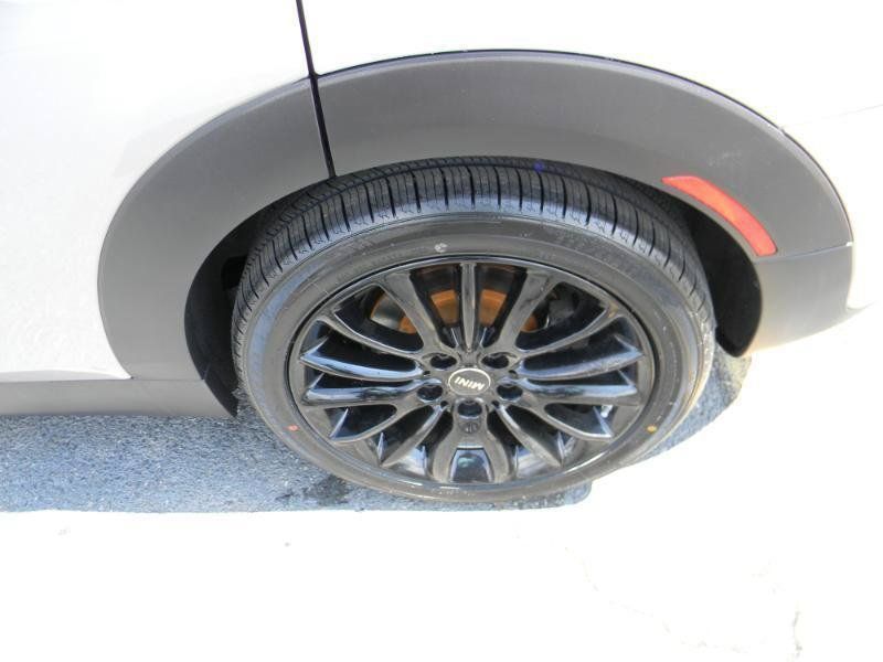 Used 2022 MINI Cooper Clubman S w/ Premium Package AWD/4WD image 28