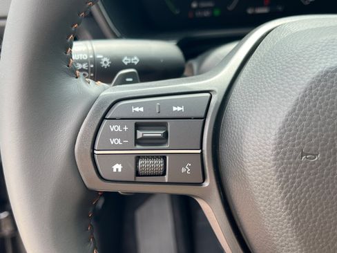 Certified 2025 Honda CR-V Sport-L image 18