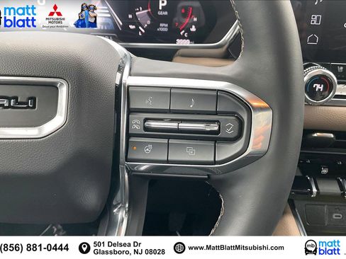 Used 2024 GMC Canyon Denali image 21