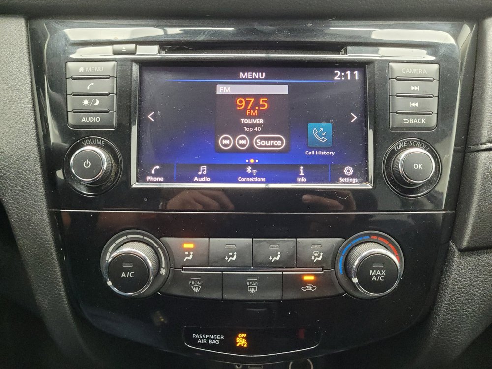 Used 2020 Nissan Rogue S FWD image 25