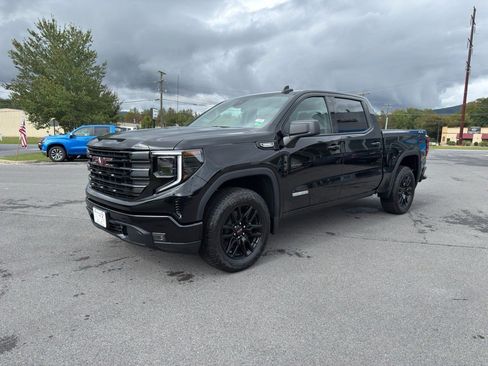 Used 2026 GMC Sierra 1500 Elevation AWD/4WD image 1