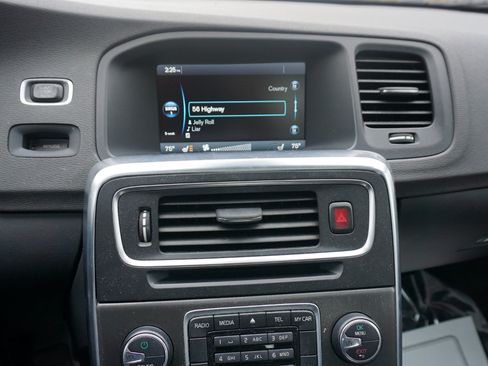 Used 2015 Volvo S60 T5 Premier image 24