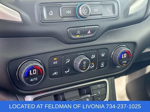 Certified 2023 GMC Terrain SLE w/ Driver Convenience Package FWD image 17