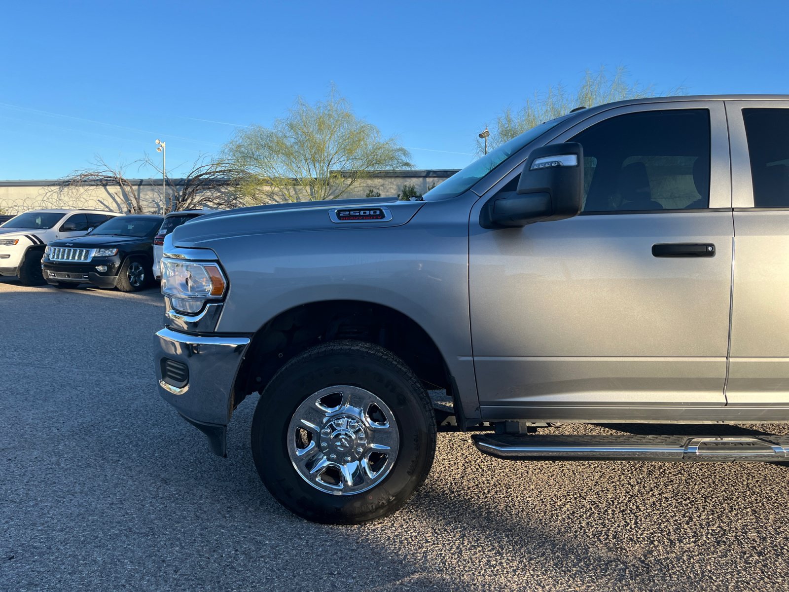 Used 2024 RAM 2500 Tradesman w/ Chrome Appearance Group AWD/4WD image 11