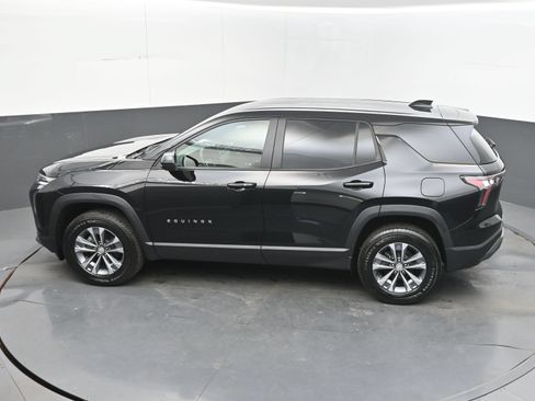 Used 2025 Chevrolet Equinox LT FWD image 27