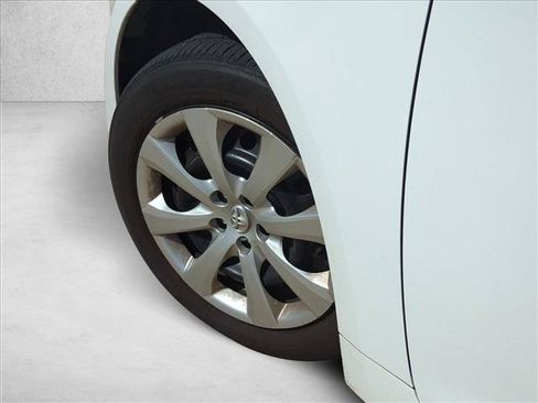 Used 2024 Toyota Corolla LE FWD image 10