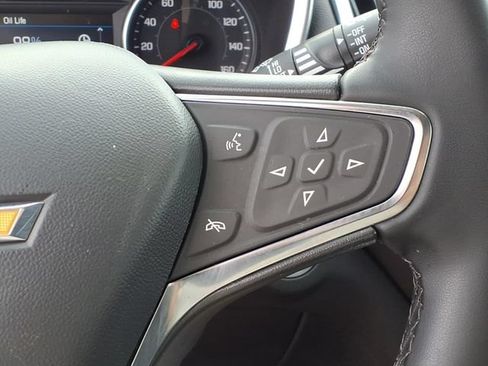 Used 2024 Chevrolet Equinox LT FWD image 13