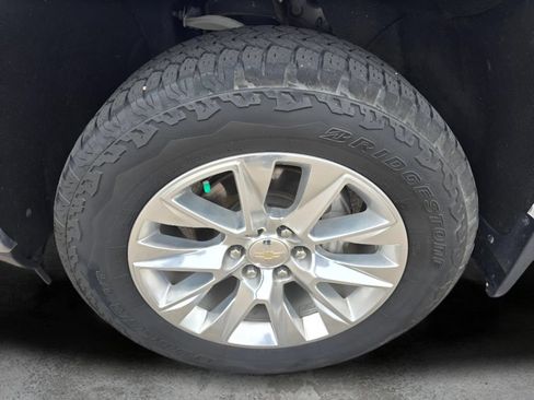 Used 2022 Chevrolet Silverado 1500 LTZ w/ LTZ Convenience Package II AWD/4WD image 30