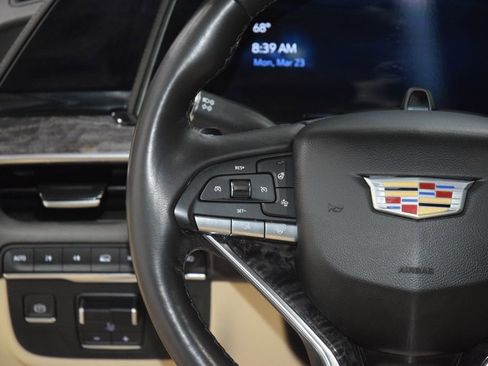 Used 2023 Cadillac Escalade Premium Luxury w/ Performance Package AWD/4WD image 38