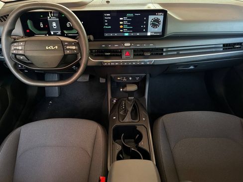 Used 2025 Kia K4 FWD image 18