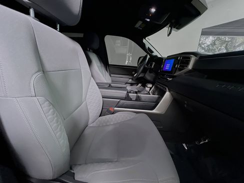 Used 2025 Toyota Tundra SR5 image 31