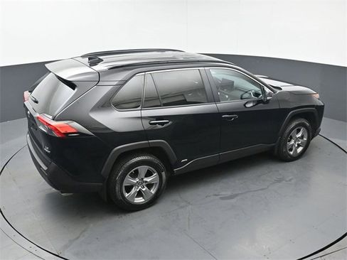 Used 2022 Toyota RAV4 LE image 36
