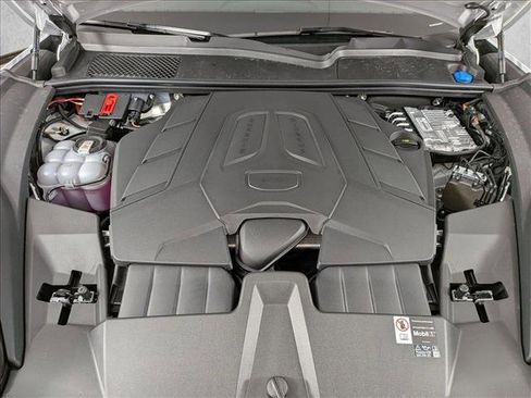 New 2026 Porsche Cayenne Coupe AWD/4WD image 26