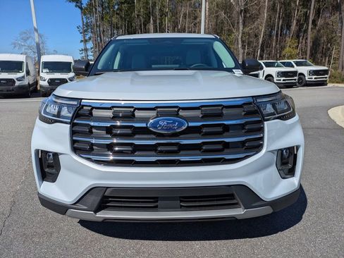 New 2026 Ford Explorer Active w/ Active Comfort Package RWD image 9