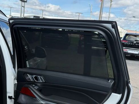 Used 2024 BMW ALPINA XB7 AWD/4WD image 24