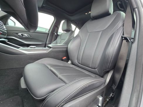 Used 2023 BMW 330e xDrive image 18