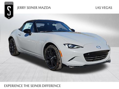 New 2026 MAZDA MX-5 Miata Club w/ Interior Package RWD image 1