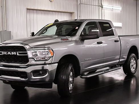 Used 2024 RAM 2500 Big Horn image 3