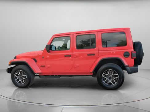 Used 2026 Jeep Wrangler Unlimited Sahara AWD/4WD image 19