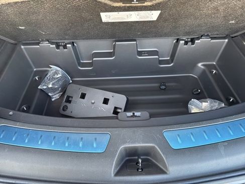 Used 2023 Buick Enclave Essence image 33