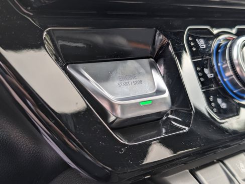 Used 2025 GMC Sierra 2500 AT4 w/ AT4 Premium Plus Package image 21