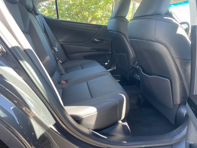 Used 2023 Lexus ES 350 w/ Premium Package FWD image 18