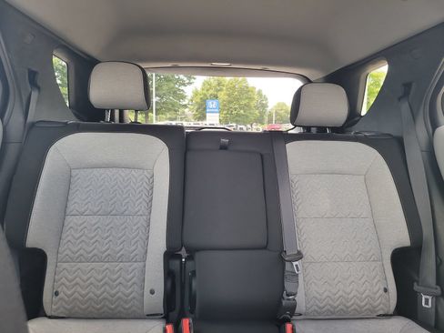 Used 2022 Chevrolet Equinox LT FWD image 23