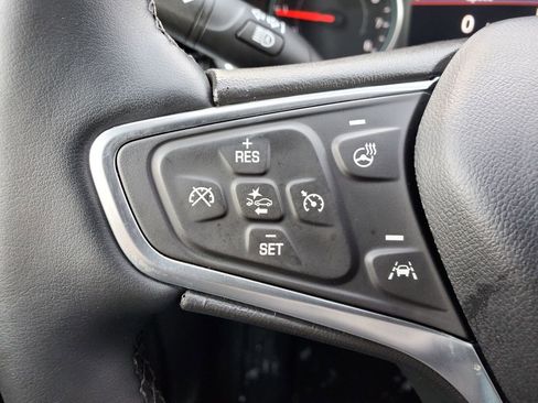 Used 2023 Chevrolet Equinox Premier image 26