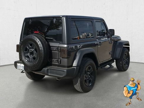 Used 2025 Jeep Wrangler Sport image 5