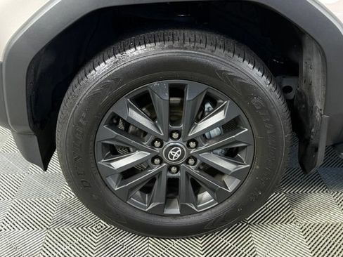 Used 2025 Toyota Land Cruiser w/ Premium Package AWD/4WD image 17