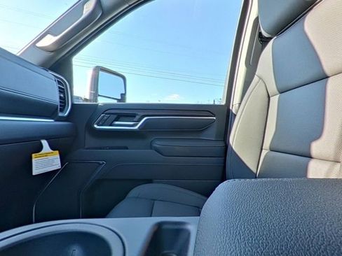 New 2026 GMC Sierra 2500 SLT AWD/4WD image 26