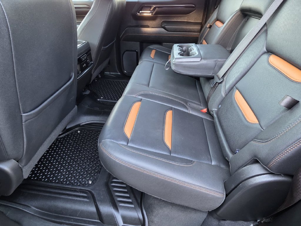 Used 2023 GMC Sierra 1500 AT4 w/ AT4 Preferred Package AWD/4WD image 10