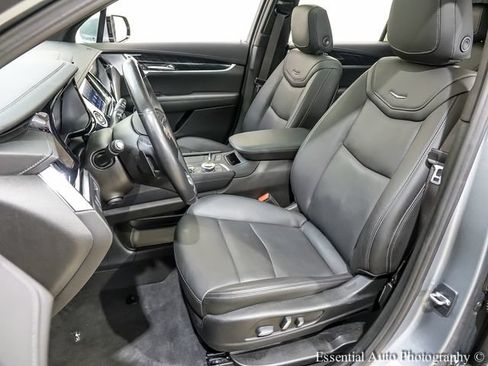 Certified 2024 Cadillac XT6 Premium Luxury FWD image 9