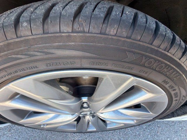 Used 2019 Lexus ES 350 F Sport w/ Accessory Package FWD image 10