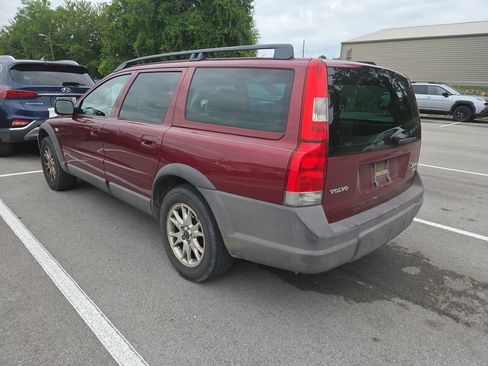 Used 2004 Volvo XC70 AWD/4WD image 6