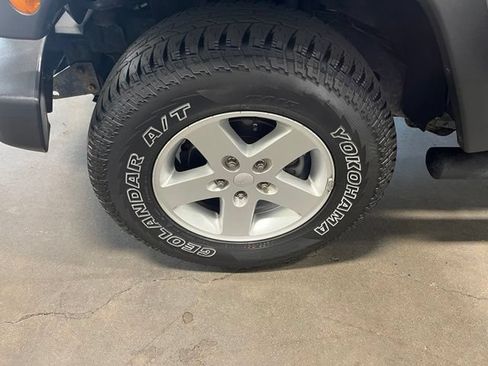 Used 2016 Jeep Wrangler Sport w/ Quick Order Package 24S AWD/4WD image 21