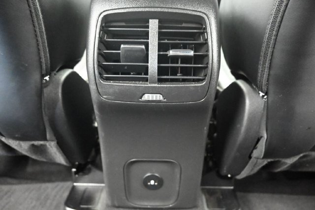 Used 2025 Ford Escape ST-Line AWD/4WD image 28