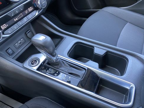 Used 2025 Nissan Sentra SV w/ All-Weather Package FWD image 28