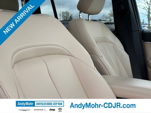 Certified 2025 Jeep Grand Cherokee Limited w/ Trailer Tow Package image 41